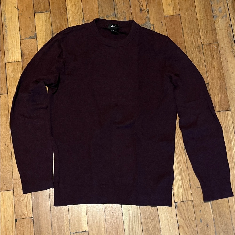 H&M Men's Rich Burgundy Crewneck Sweater
